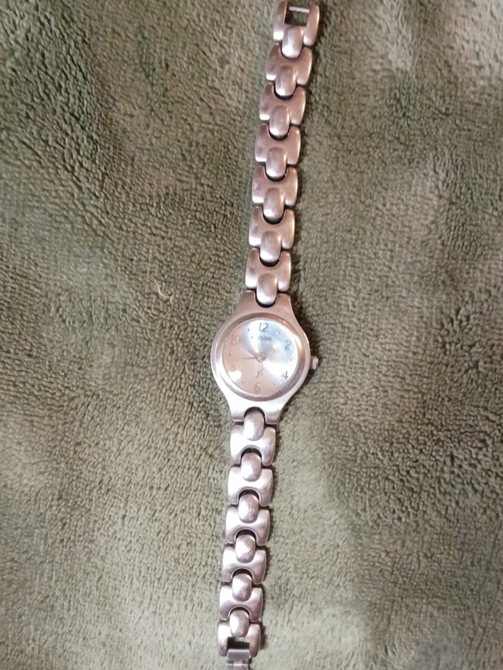 Fossil Women's Silver-Tone Linked Bracelet Watch